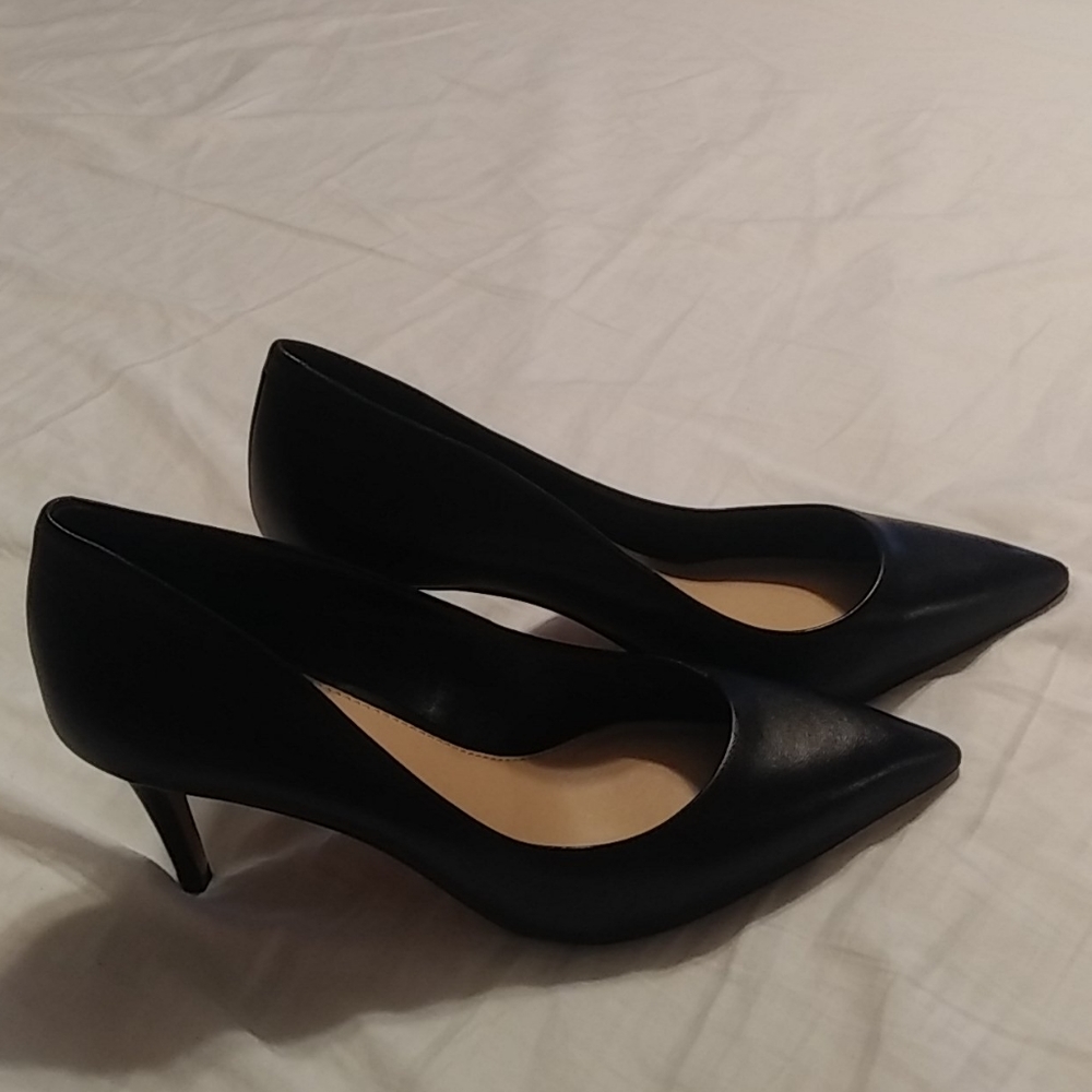 New! Vince Camuto Black Heels size 7.5